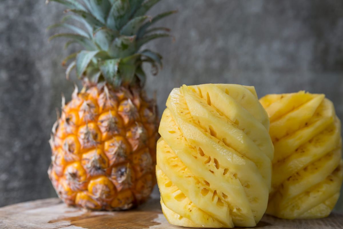 Les secrets pour découper un ananas en toute simplicité