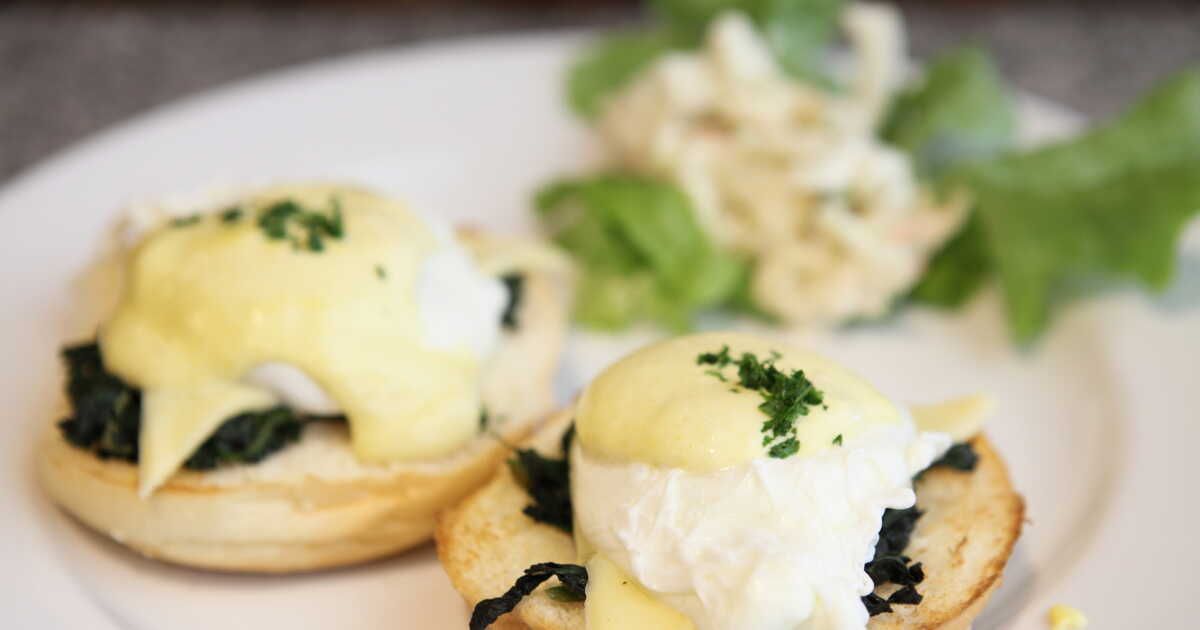 La délicieuse recette des œufs mollets florentine par Philippe Etchebest