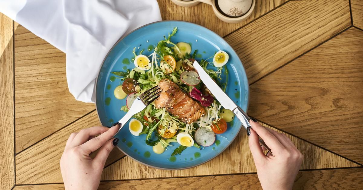 Bien manger au restaurant tout en maîtrisant son poids