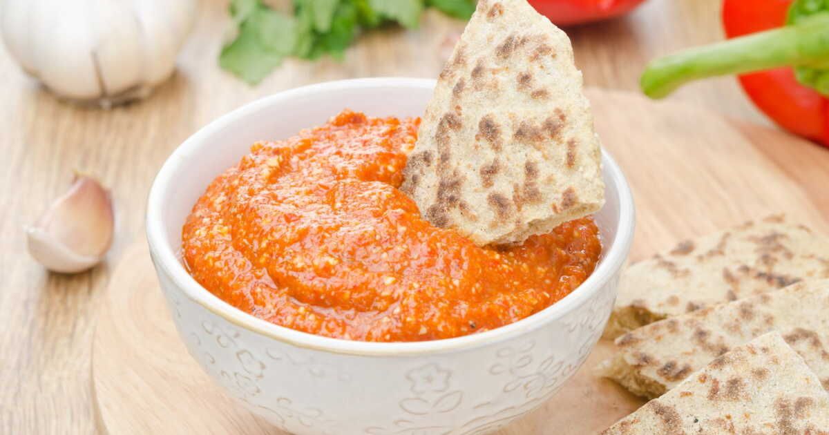 Découvrez la poivronnade, un dip crémeux pour vos apéros ensoleillés