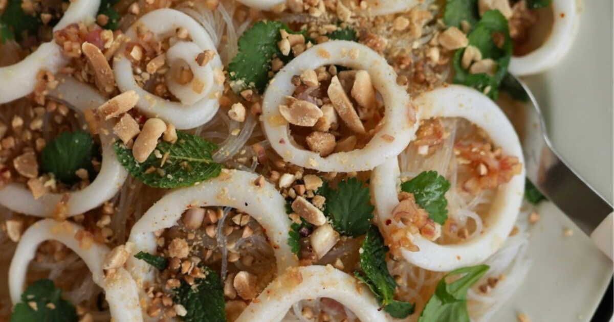 voyage culinaire : les nouilles fraîches aux calamars de julie andrieu