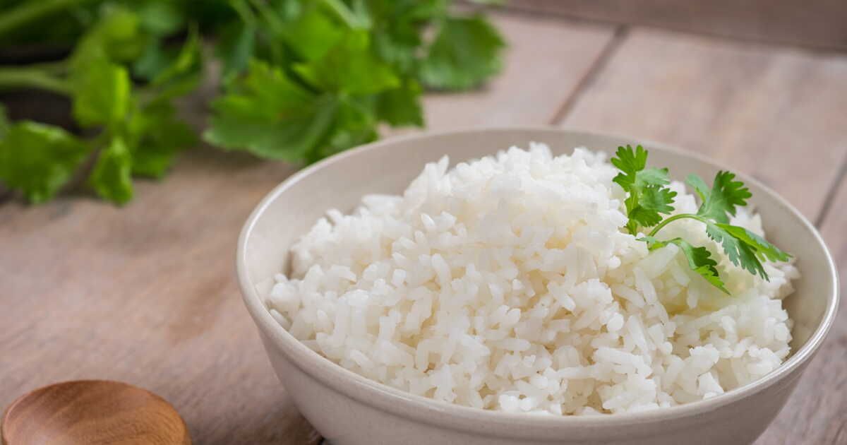 Une méthode surprenante pour réchauffer le riz sans le dessécher