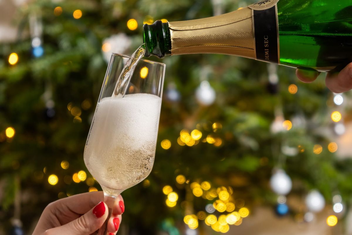 Comment refroidir une bouteille de champagne plus vite ?