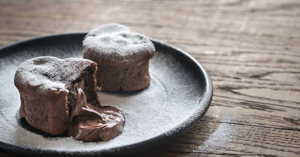 Un dessert irrésistible : le fondant chocolat et caramel beurre salé de Cyril Lignac