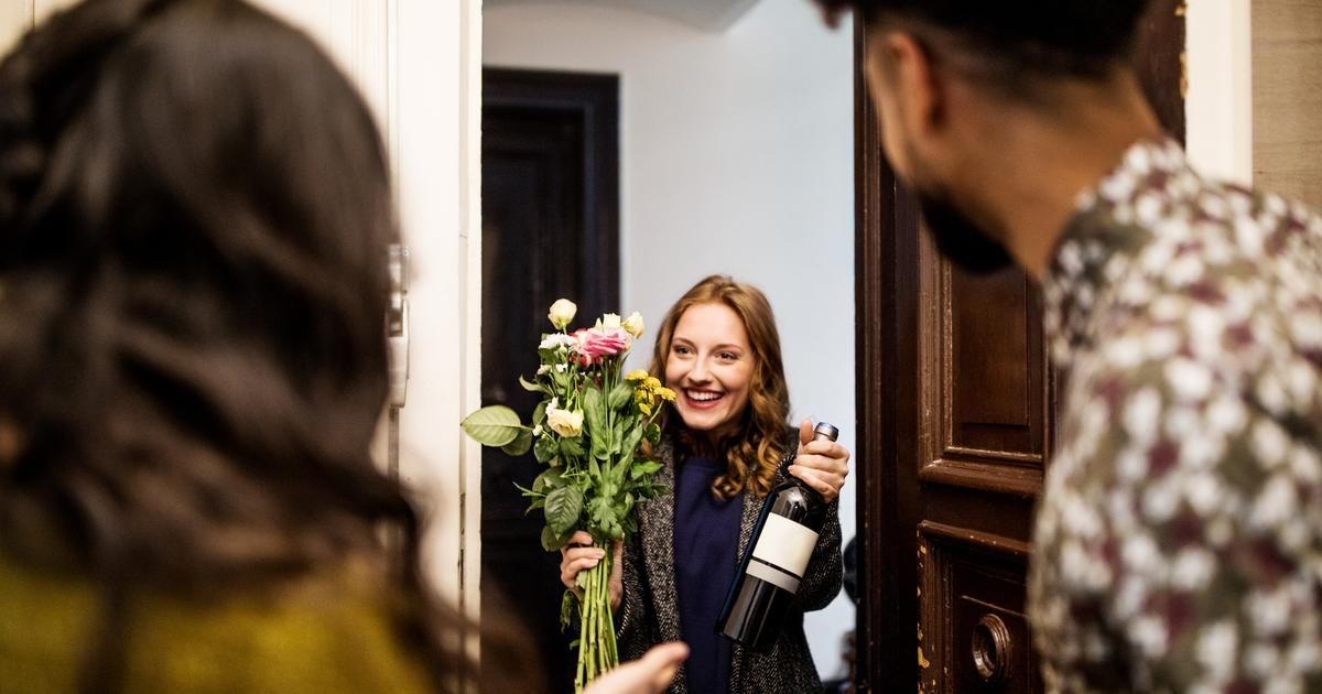 que faire si votre hôte n'ouvre pas la bouteille de vin offerte ?