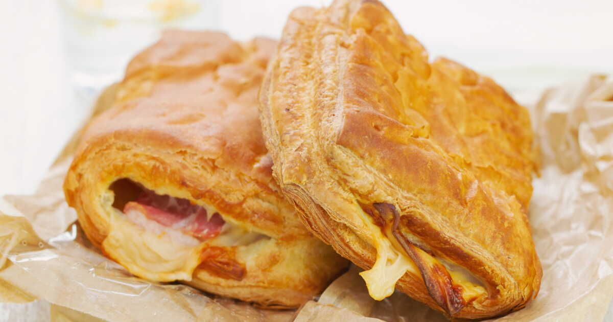 Savourez des feuilletés jambon-fromage croustillants au Air fryer en un temps record