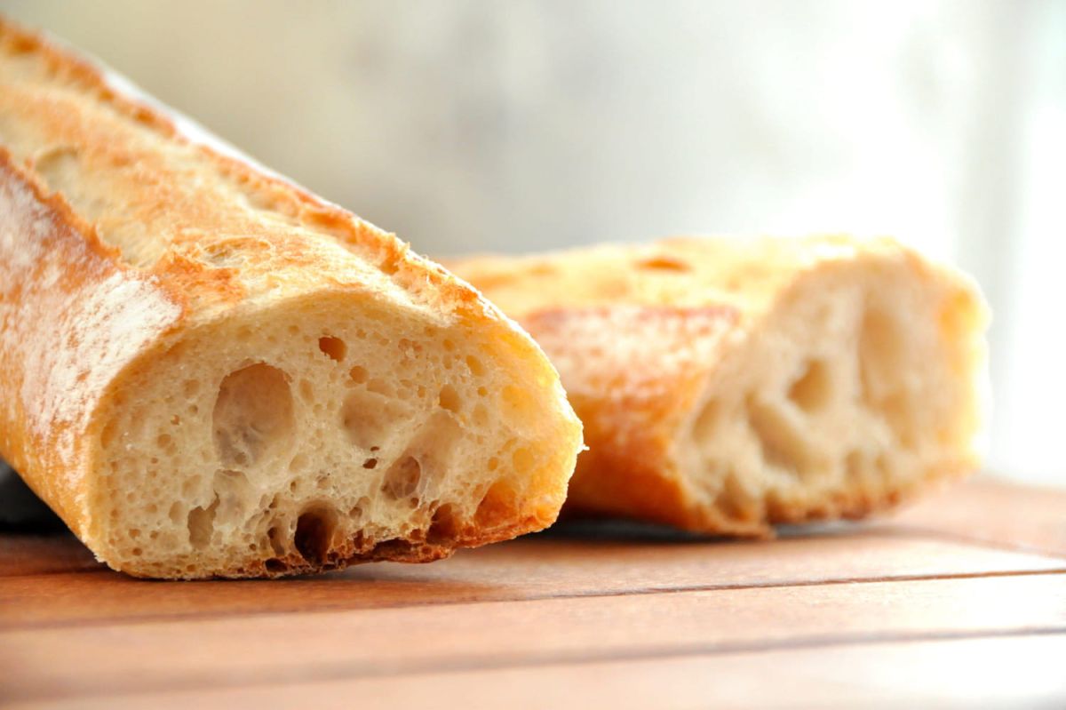 Reconnaître une baguette artisanale : astuces pour ne pas se tromper