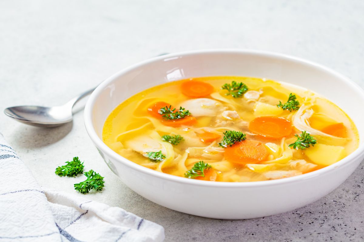 Redécouvrez le bouillon de légumes : une cure post-fêtes rapide et délicieuse