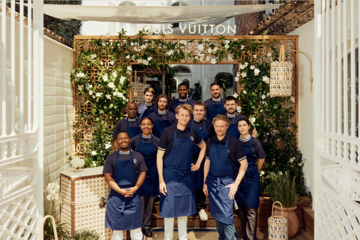 Louis Vuitton ouvre un nouveau restaurant à Saint-Tropez avec Arnaud Donckele et Maxime Frédéric