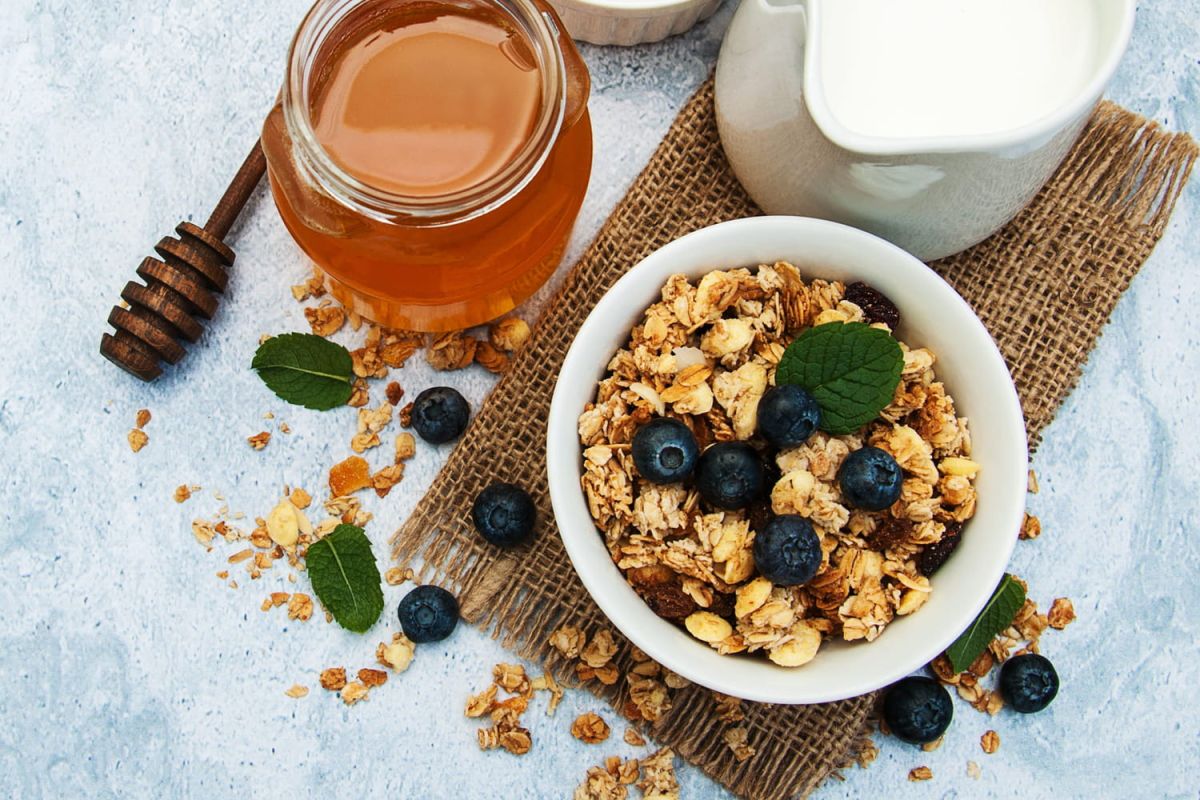 Découvrez le granola croustillant prêt en 5 minutes au micro-ondes