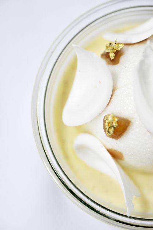 L'île flottante réinventée : un dessert au marron et noisette